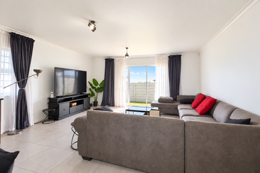 3 Bedroom Property for Sale in Parklands Western Cape